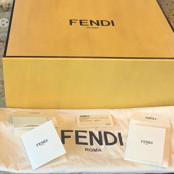 Fendi Peekaboo Medium/Vit. King Camel!!! - Picture 4 of 9